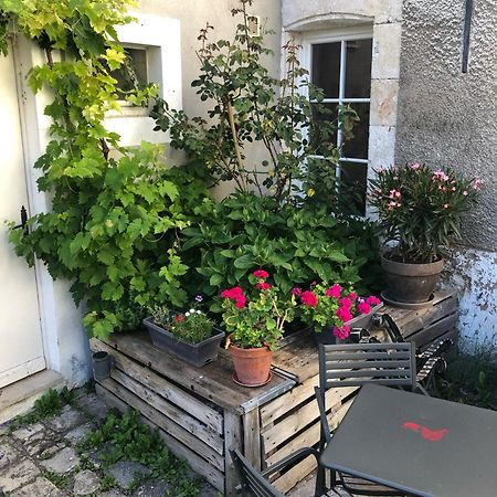 La Basse Cour Hotell Tanlay Eksteriør bilde