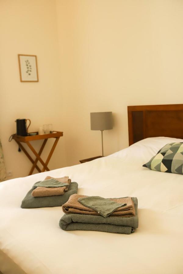 La Basse Cour Hotell Tanlay Eksteriør bilde