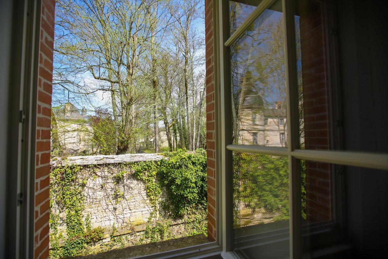 La Basse Cour Hotell Tanlay Eksteriør bilde