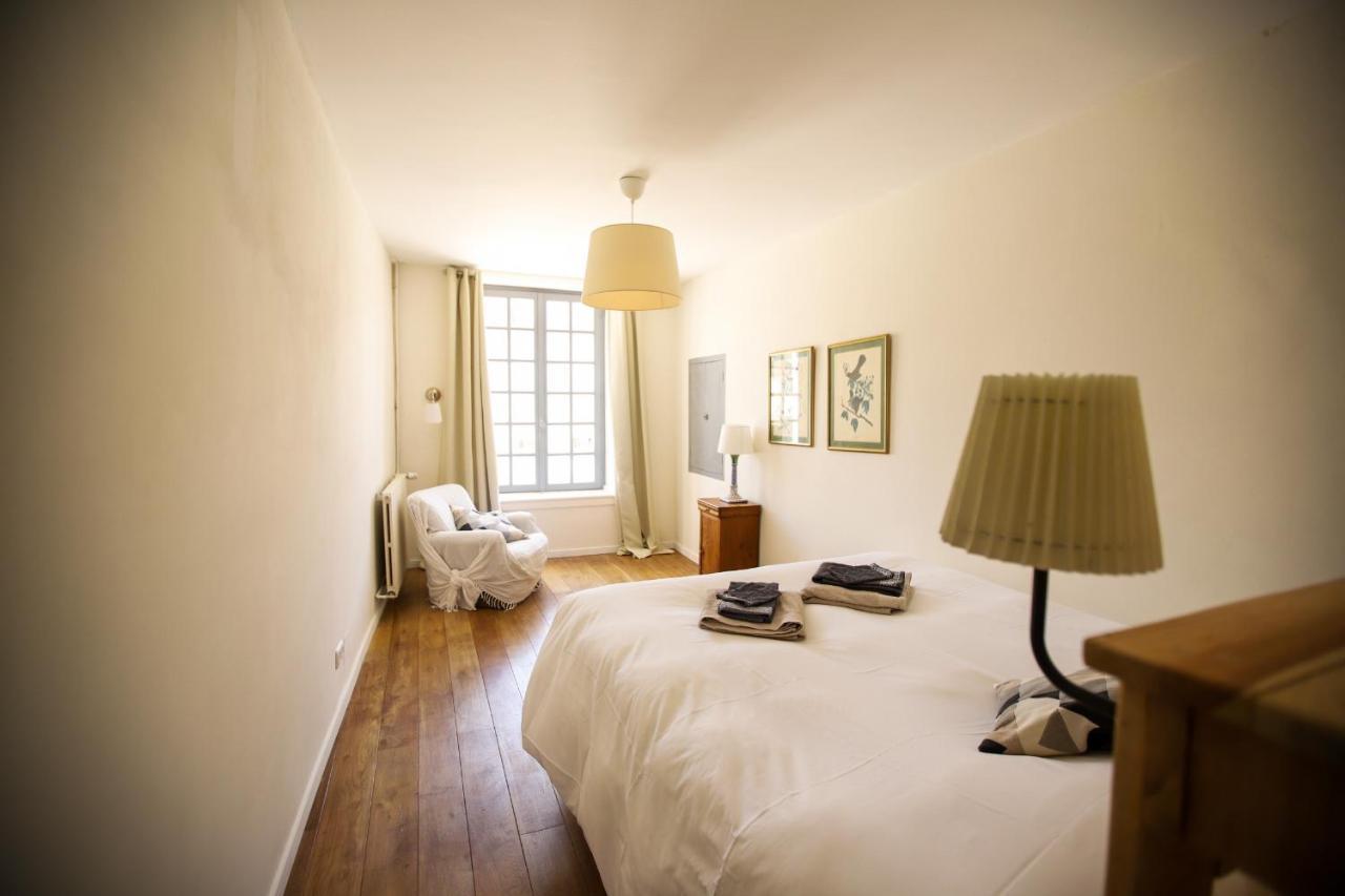 La Basse Cour Hotell Tanlay Eksteriør bilde