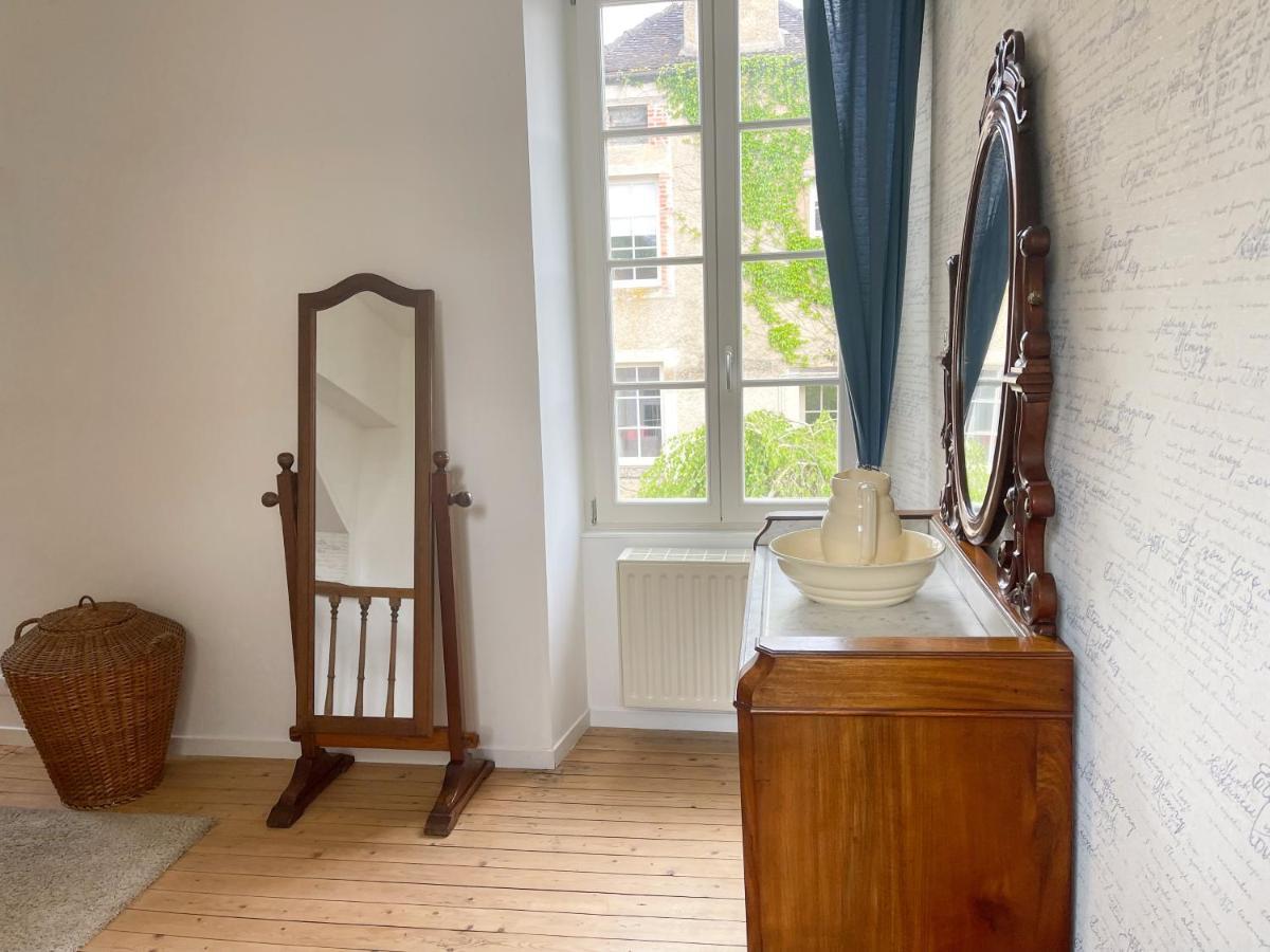 La Basse Cour Hotell Tanlay Eksteriør bilde