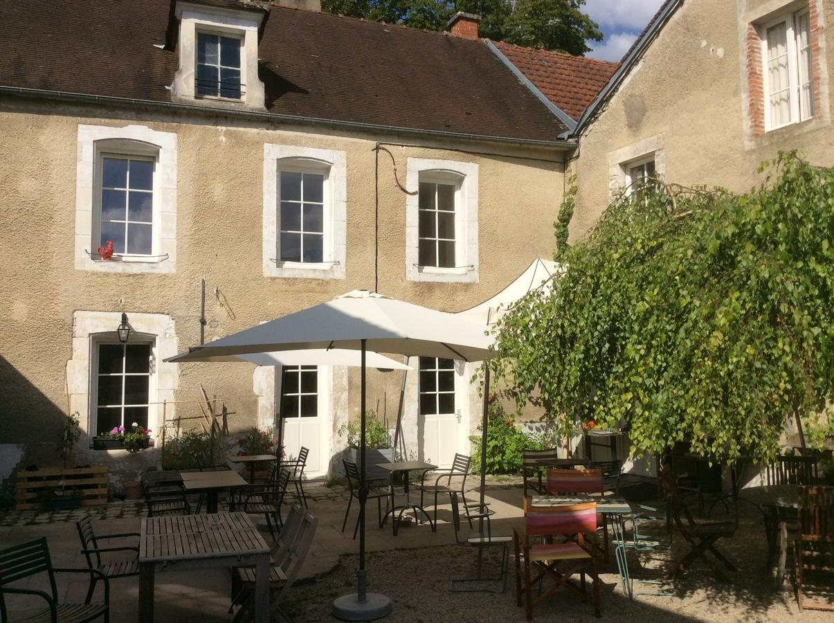 La Basse Cour Hotell Tanlay Eksteriør bilde